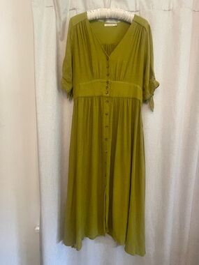Olive Green Button-Front Midi Dress - Women